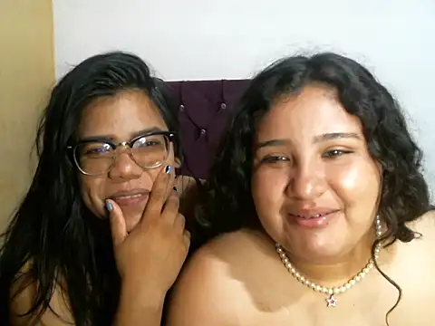 Valery-Khloe online show from April 25, 3:31 am