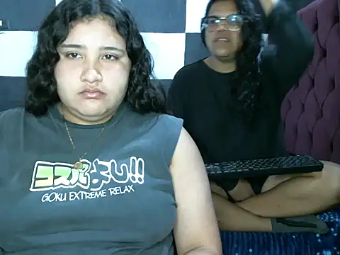Valery-Khloe online show from July 24, 3:37 am