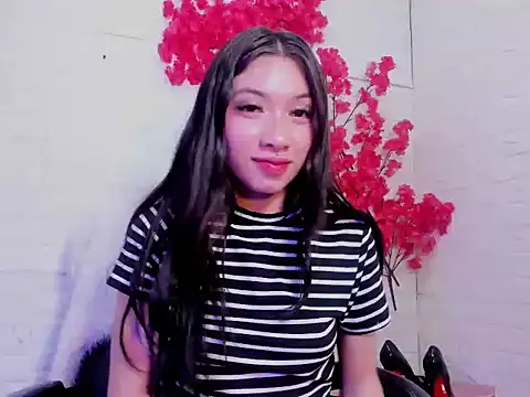 Aris Logan online show from May 2, 7:55 am