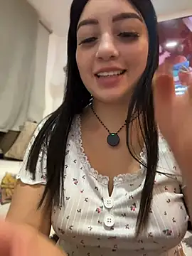 -Lorelain- online show from June 11, 3:58 am