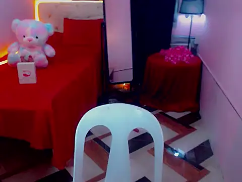 URsexyLylia online show from May 7, 10:46 pm