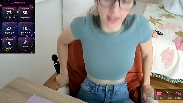 charlieangella online show from June 16, 8:04 am