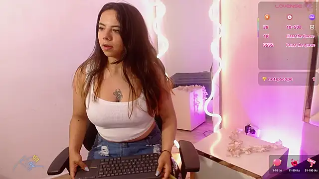 Karla tay1 online show from May 9, 11:56 am