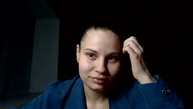  Linsyy ee  online show from April 27, 6:27 pm