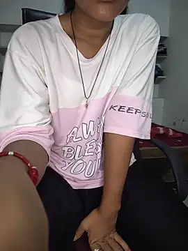 ESHA-LOVE online show from June 6, 12:28 am