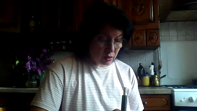 Fiona06 online show from May 18, 4:18 am