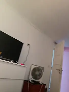 chocolatinha21 online show from April 28, 5:50 pm