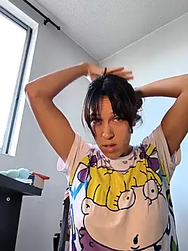 LinaBedoya  online show from May 3, 9:07 pm