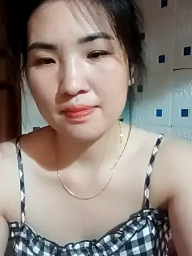 Kee2000 online show from June 19, 3:04 pm