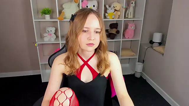 Emmaa Kimm online show from May 16, 2:03 am