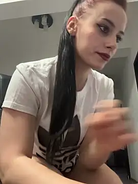 rubyhillls online show from May 21, 6:17 pm