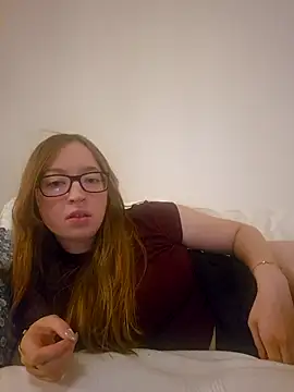 Freaky-Doll online show from August 4, 8:37 pm