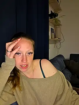 SweetGermanAlina online show from May 17, 9:47 pm