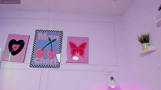 Sharon Adamss online show from July 2, 7:31 pm