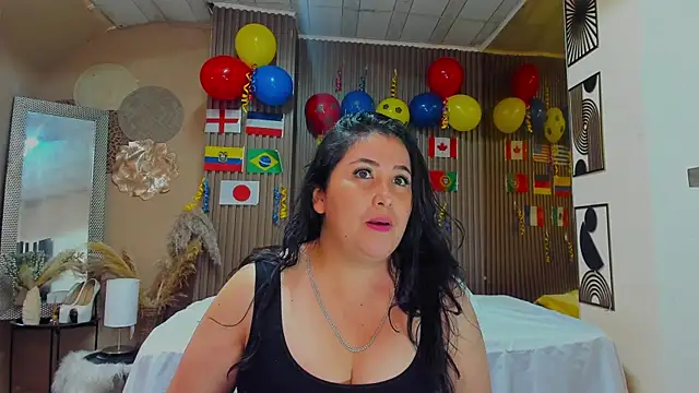 BBWLuxuryMuse online show from June 11, 12:35 pm
