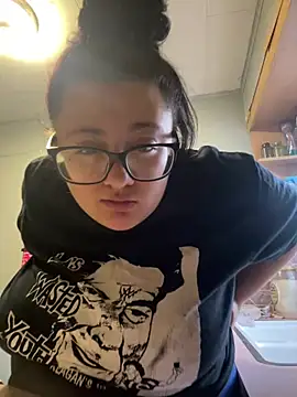 bigmommadiaa online show from June 28, 11:44 pm