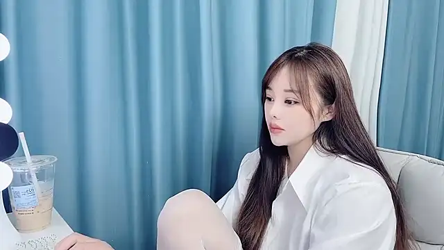 Qingqing19 online show from June 15, 2:23 am