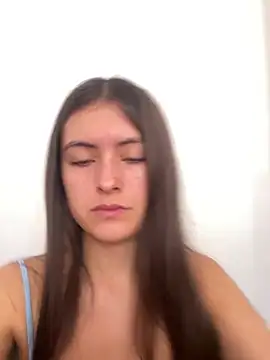 serenaa velvett online show from May 19, 7:10 pm
