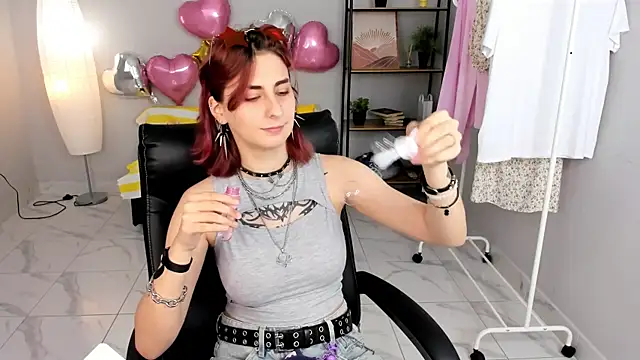 Cruela Bena online show from May 10, 11:23 am