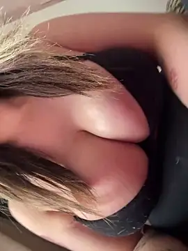 Abbiexxxxx online show from May 10, 10:17 am
