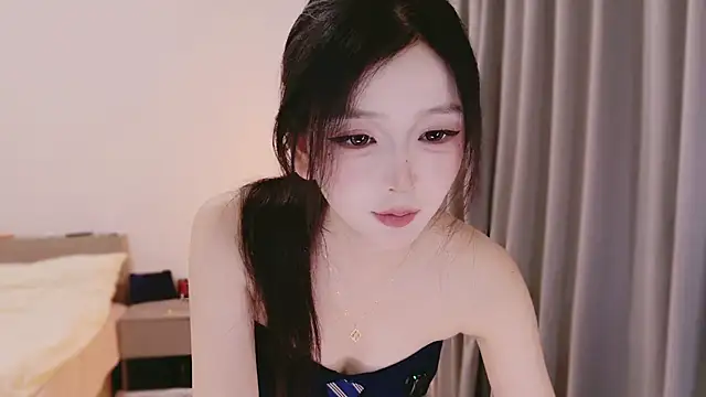 Apple-228 online show from June 24, 11:42 am