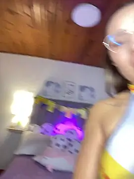 Victoria Hils online show from June 20, 6:22 pm