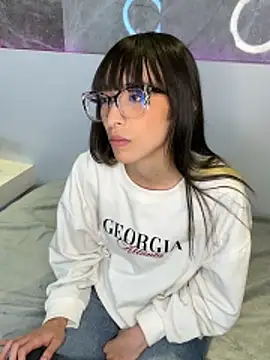 EmiliaBell  online show from May 29, 3:59 am