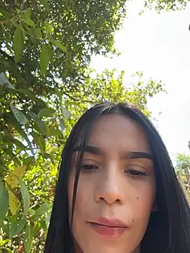 Melissa Rendon online show from June 21, 4:22 pm