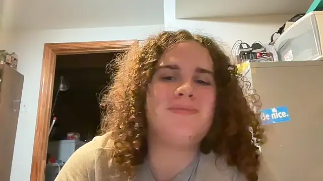 rose-thing online show from May 11, 6:26 am