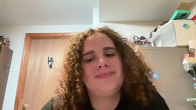 rose-thing online show from May 12, 4:43 am