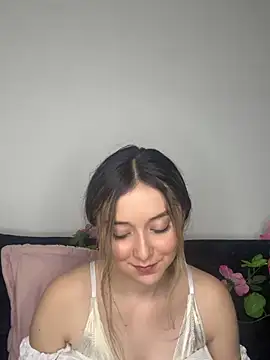 Sarisloves online show from June 15, 2:34 am