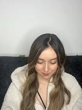 Sarisloves online show from July 3, 11:22 pm