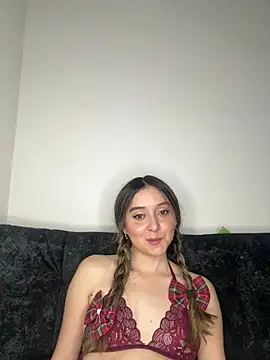Sarisloves online show from July 6, 4:29 am