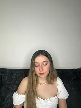 Sarisloves online show from July 24, 2:42 am
