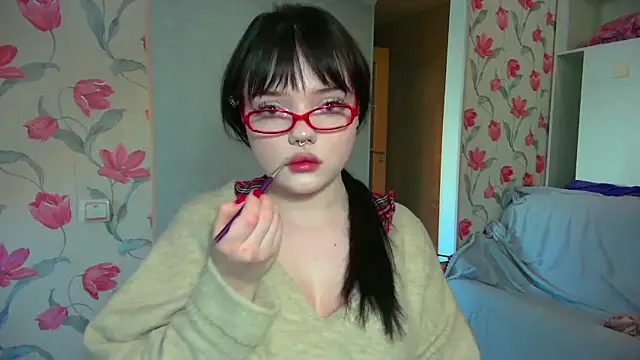 DarkxFoxy online show from June 19, 5:05 pm