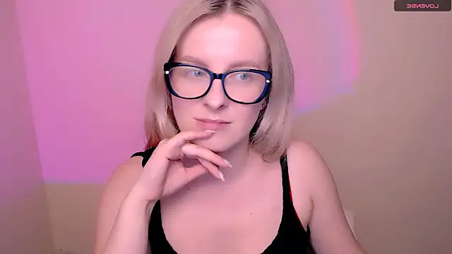 MariaTess  online show from May 22, 4:16 pm