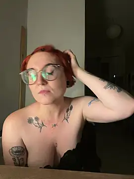 Myssevelyn online show from July 1, 11:37 pm