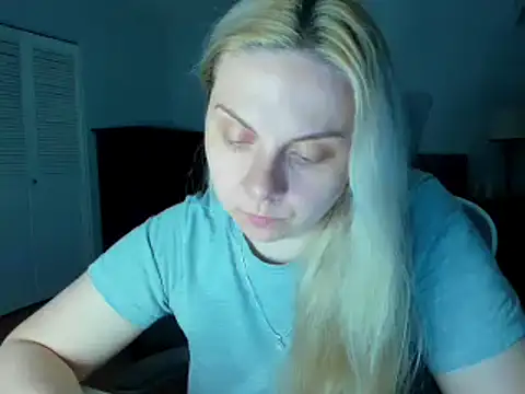 Laviora online show from May 13, 3:56 am