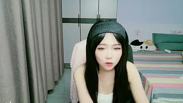 xiaoxiaoyu030 online show from June 7, 11:50 am