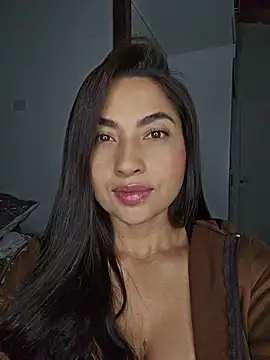 Eva Rousses online show from June 23, 12:30 am