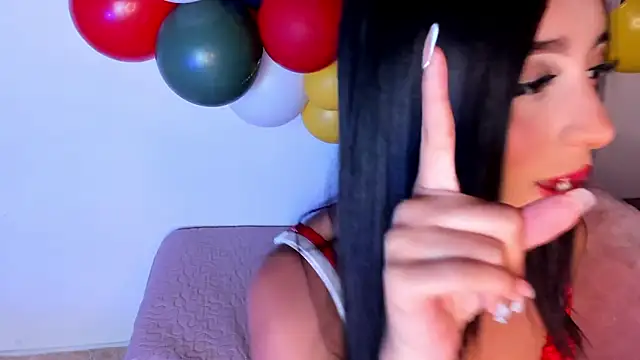 Emmarios qm online show from July 13, 1:01 pm