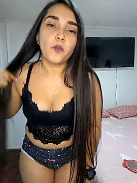 Winnifer leal online show from May 15, 2:49 am