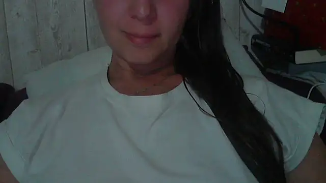 Bella--White online show from June 7, 4:03 pm