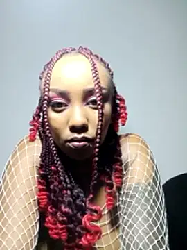domqueen18 online show from May 16, 3:42 am