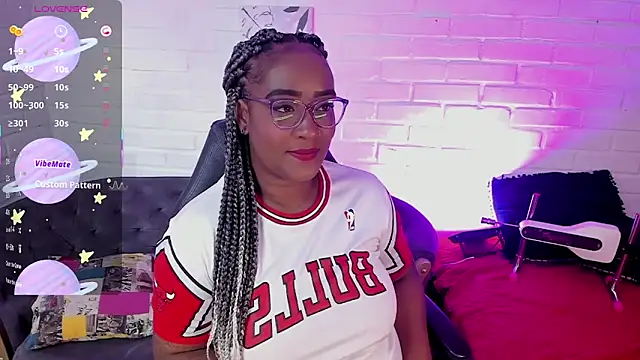 alison daniels  online show from April 11, 11:36 am