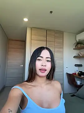 little liz  online show from July 6, 3:03 pm