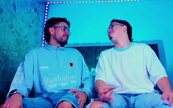 Aaron and joshua online show from June 5, 6:52 am