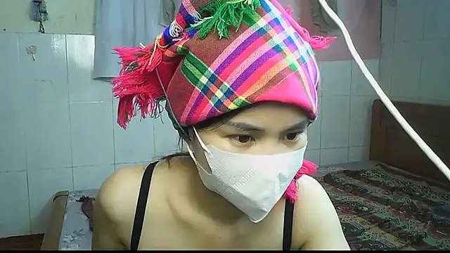 Emma 2099 online show from May 23, 12:42 am