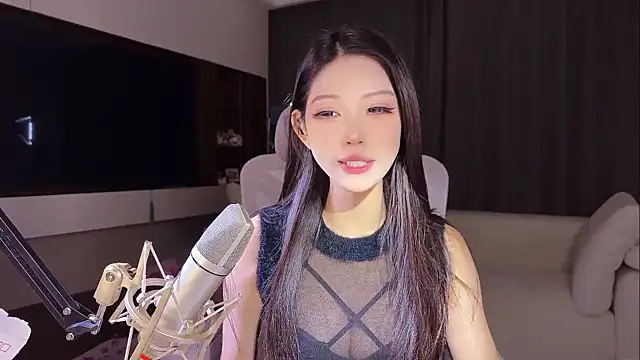 luckybaby520 online show from May 18, 5:02 am