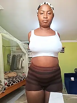 AshantiLuxx online show from June 24, 6:12 am